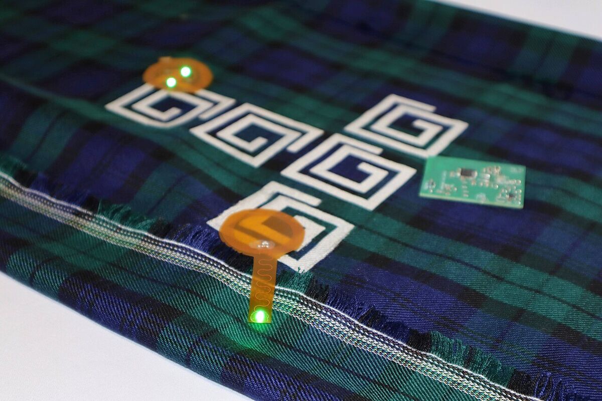 내 운동복이 심박수를 잰다고? 2026년 스마트 섬유(E-Textiles) 한 달 사용기